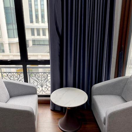 NguyẽN QuyèN Hotel Hanoi Buitenkant foto