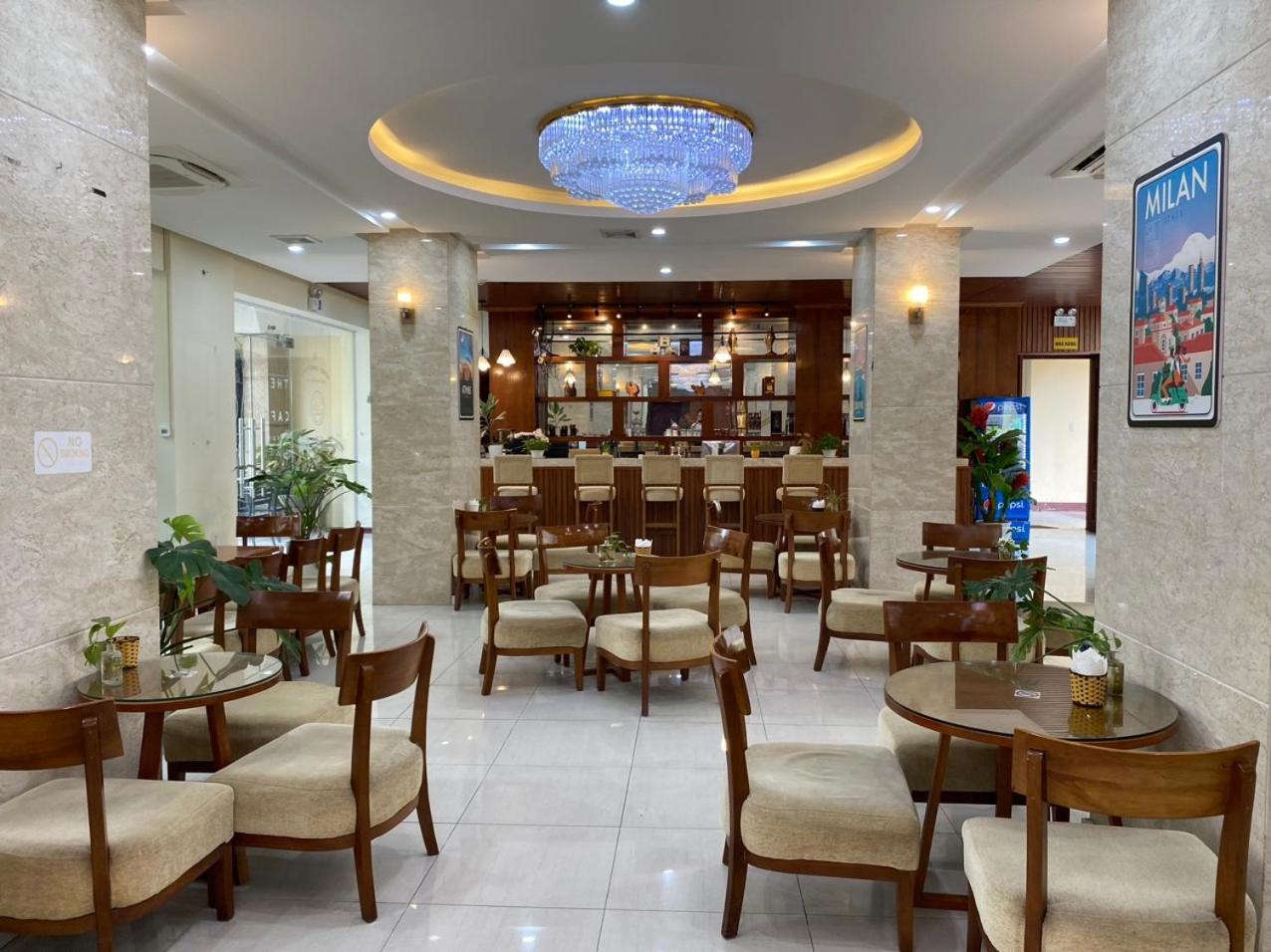 NguyẽN QuyèN Hotel Hanoi Buitenkant foto