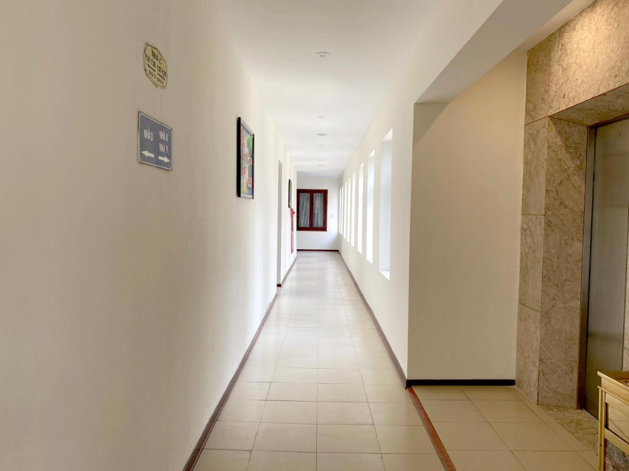 NguyẽN QuyèN Hotel Hanoi Buitenkant foto