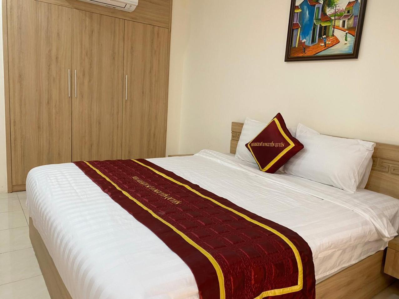 NguyẽN QuyèN Hotel Hanoi Buitenkant foto