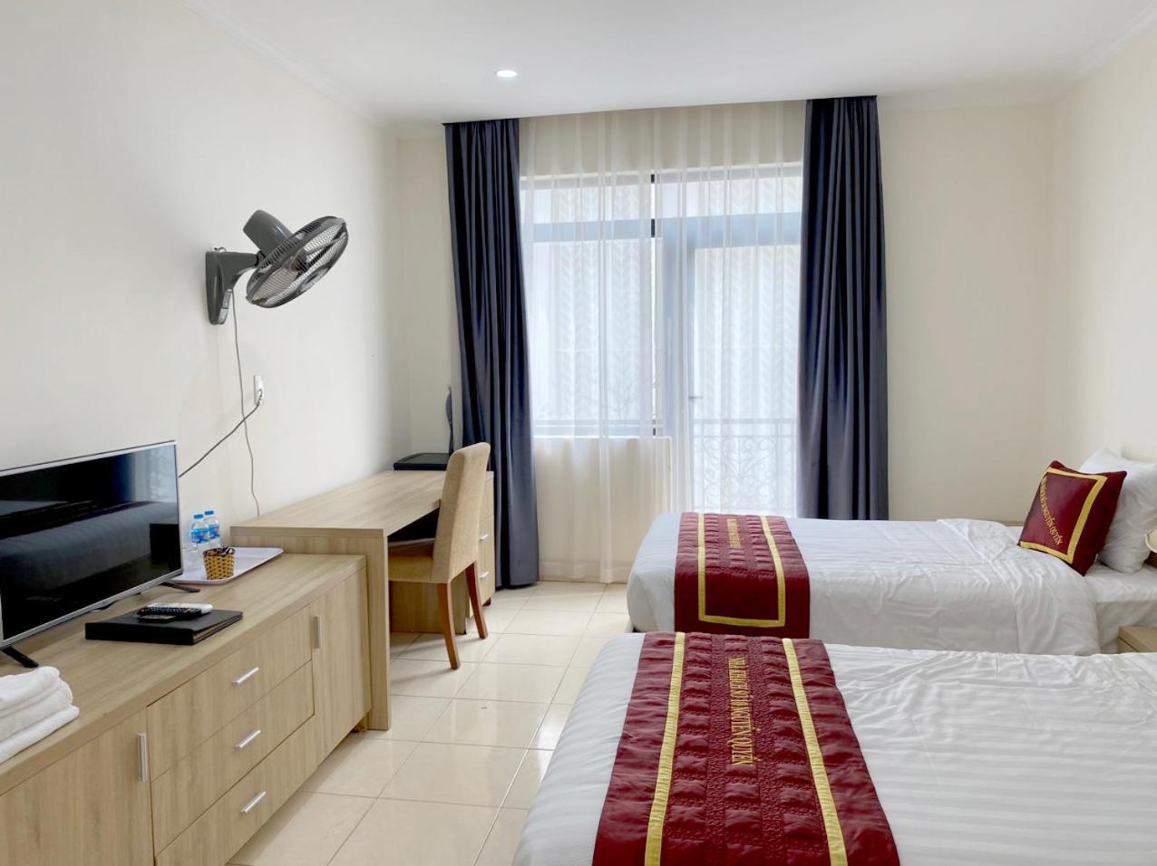 NguyẽN QuyèN Hotel Hanoi Buitenkant foto