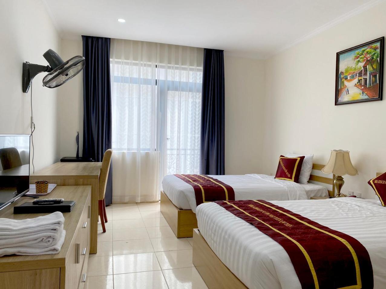 NguyẽN QuyèN Hotel Hanoi Buitenkant foto